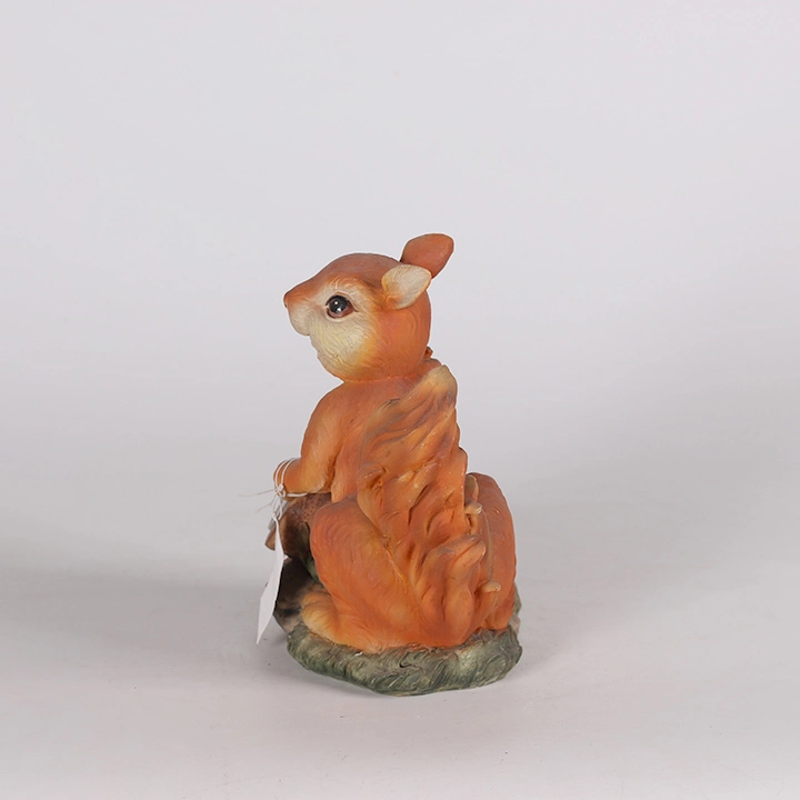 Cheap Wholesale Animal Squirrel LED Light Garden Decoration, Squirrel Sculpture Solar Lights, Resin Crafts for Garden Decoration